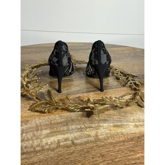Stuart Weitzman Black Lace Peep-Toe Heels - Size 6.5 - Picture 9 of 12
